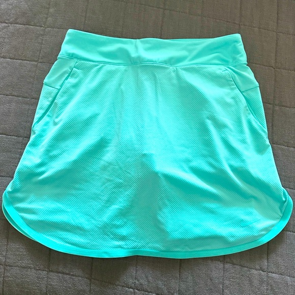 Nike Dri Fit Golf Skirt Size XS - Picture 2 of 5